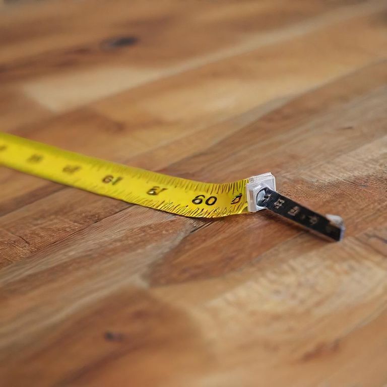 6.5 pies a centimetros