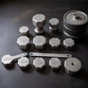 Comprehensive Guide to Converting Weights: From Pounds to Kilograms and Grams