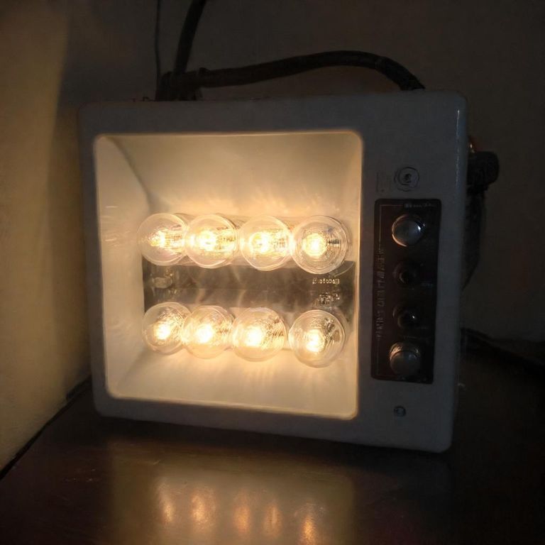how many amps does a led light use