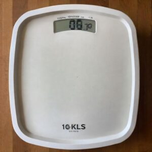 10.5lbs to kg