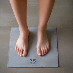Converting 355 cm to Feet: A Step-by-Step Guide